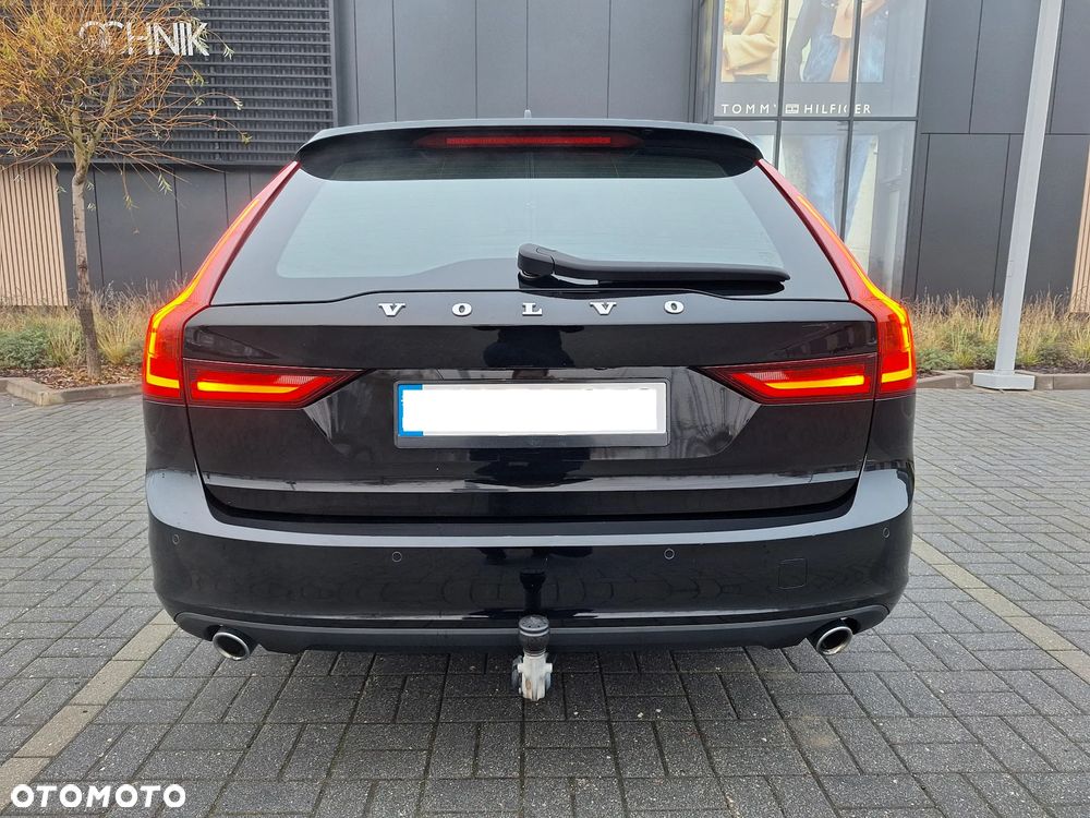 Volvo V90 D4 Momentum Pro - 10