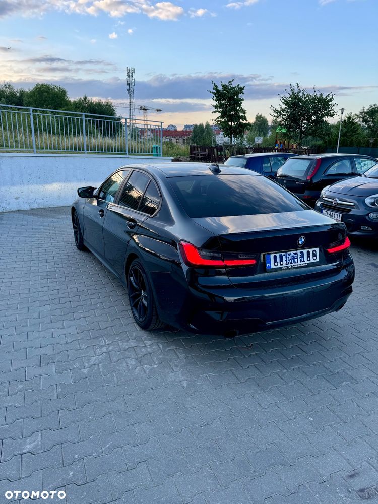 BMW Seria 3 320d Edition M Sport Shadow - 4
