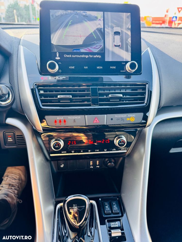 Mitsubishi Eclipse-Cross Plug-In Hybrid 4WD Plus Select - 38