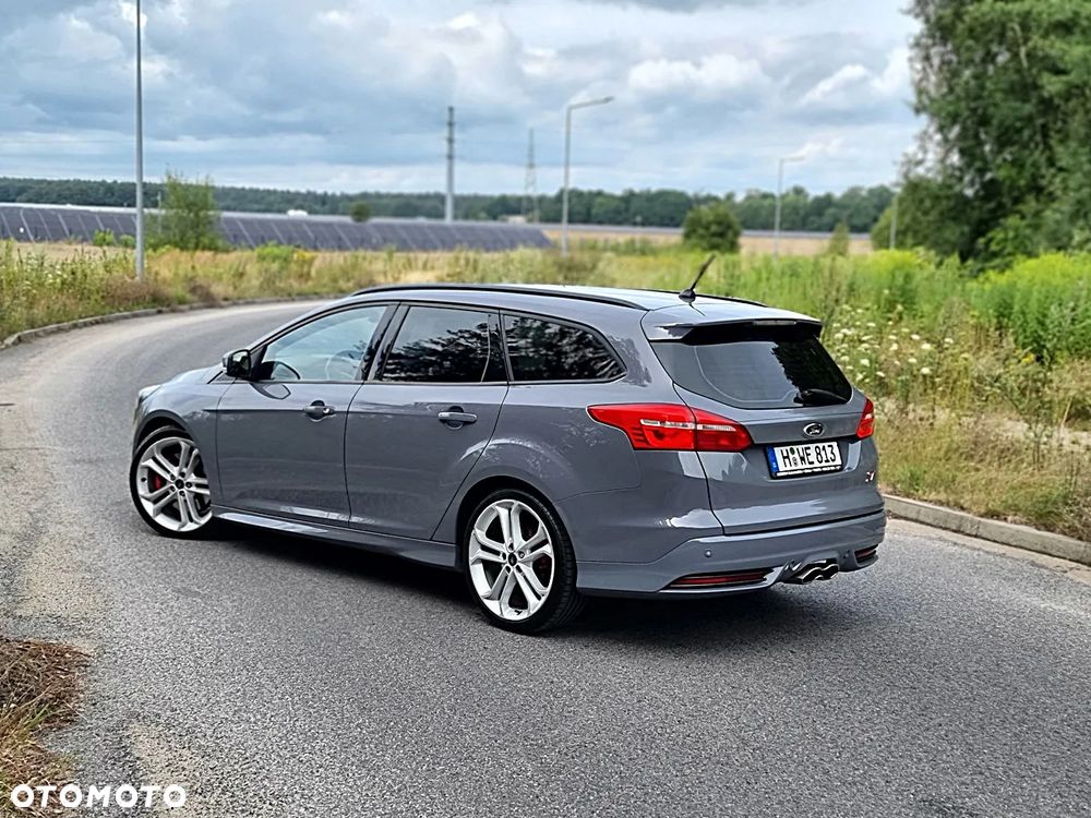 Ford Focus 2.0 TDCi ST - 4