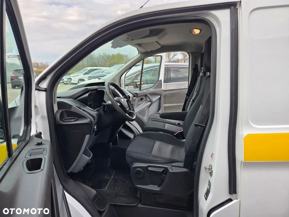Ford Transit Custom - 16