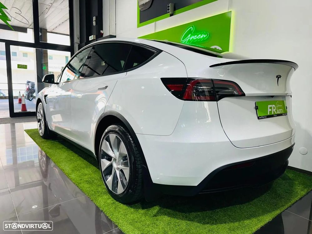Tesla Model Y Standard - 16