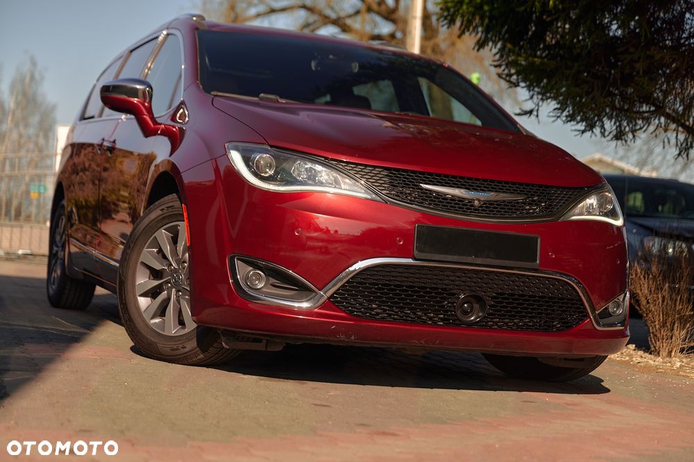 Chrysler Pacifica - 3