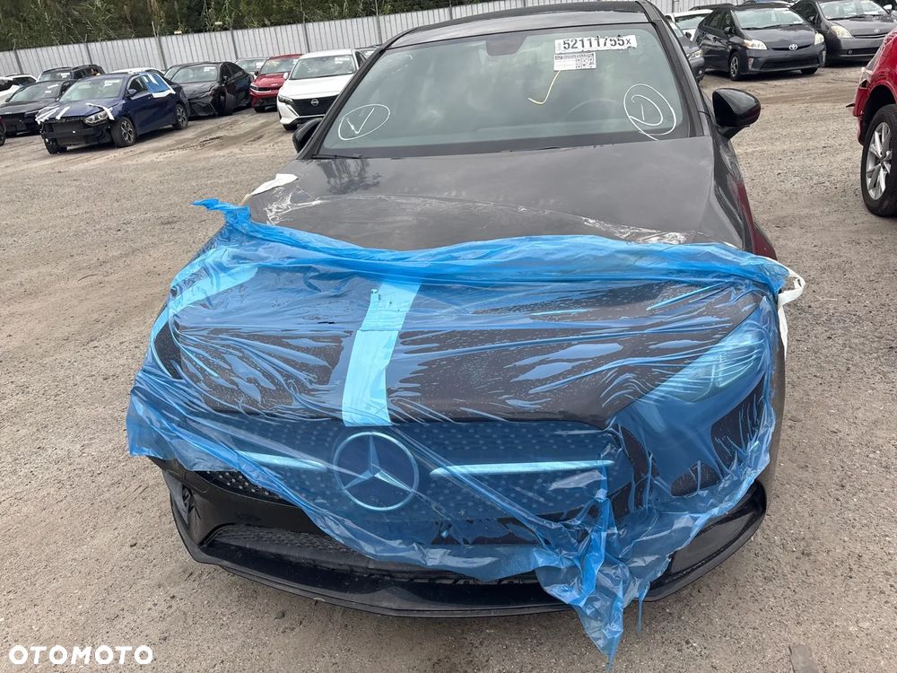 Mercedes-Benz Klasa A 220 AMG Line 7G-DCT - 4