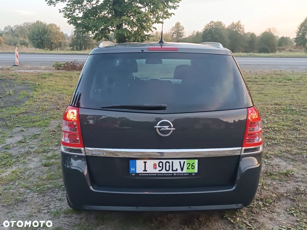 Opel Zafira - 22