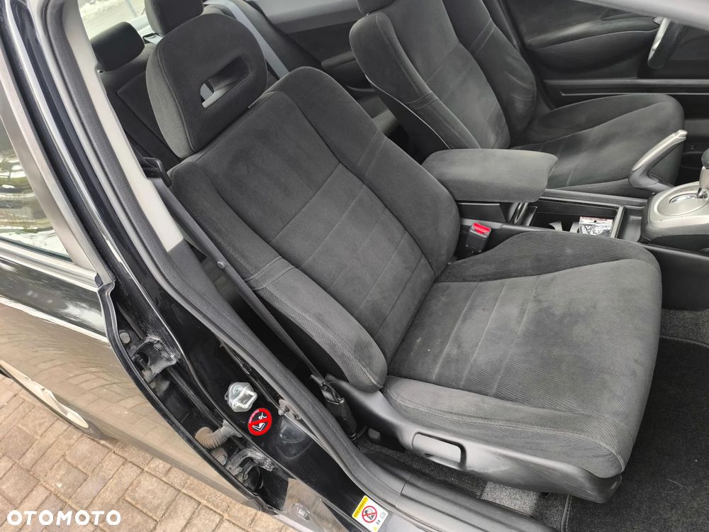 Honda Civic 1.8 Comfort - 28