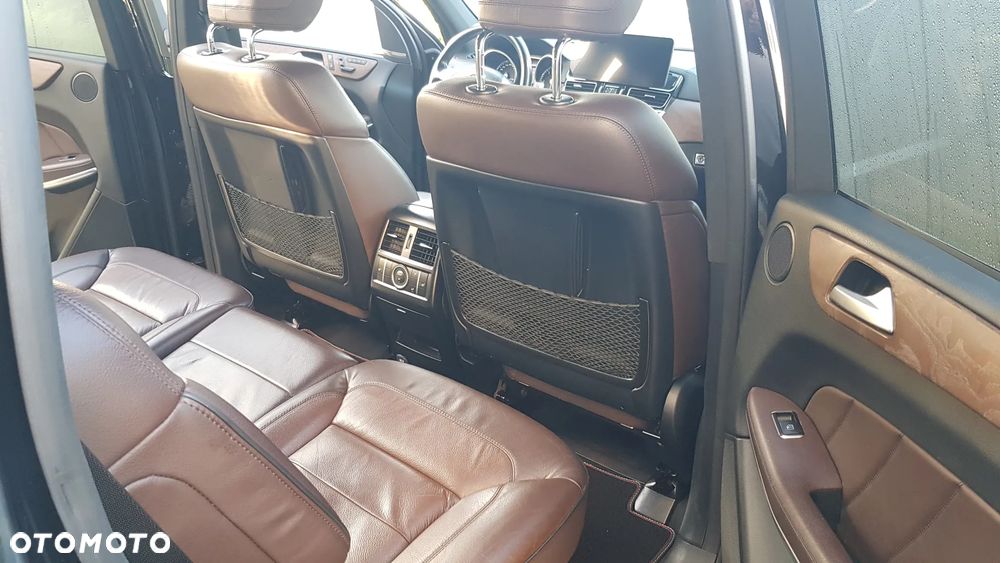 Mercedes-Benz GL - 10
