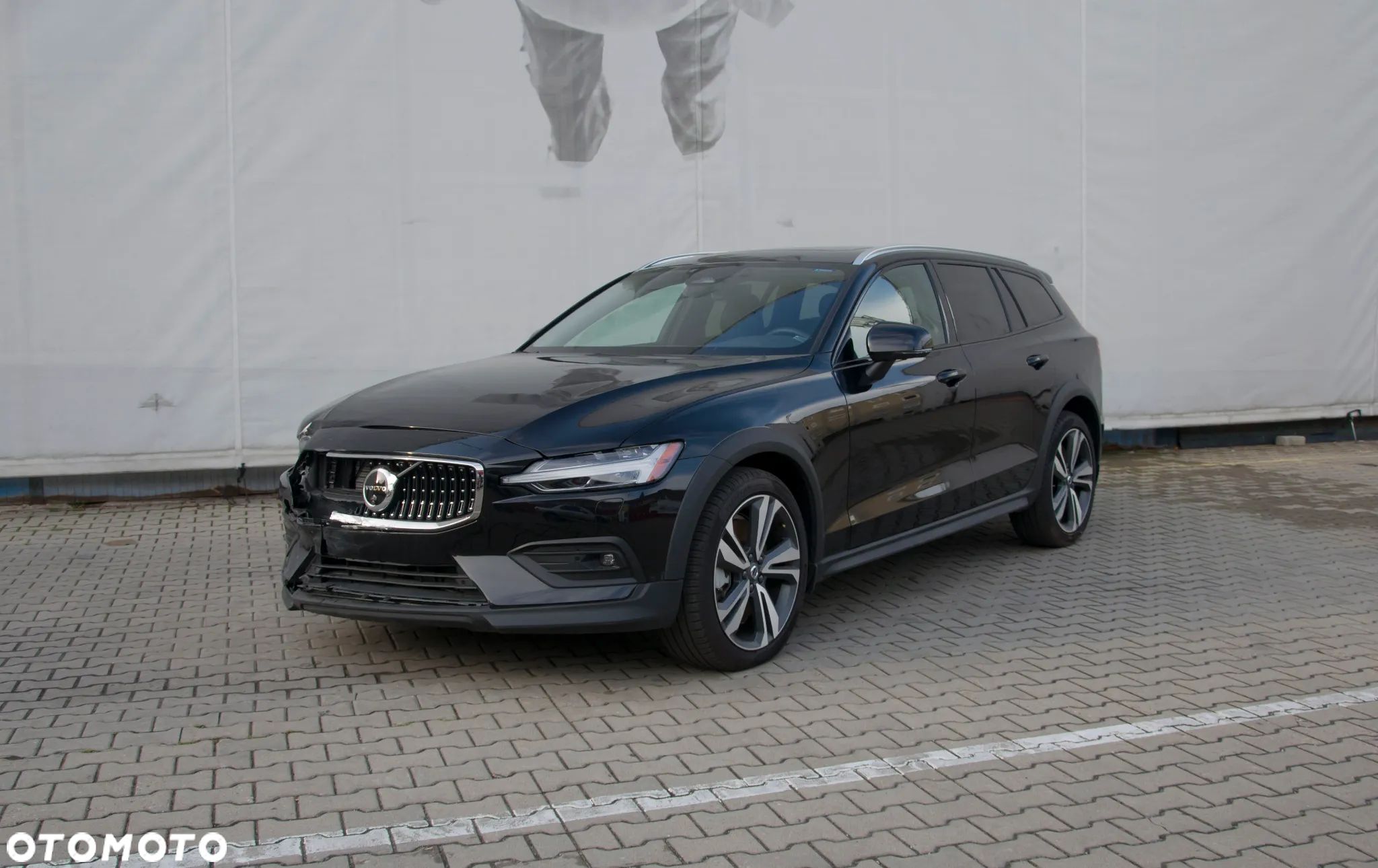 Volvo V60 Cross Country B5 B AWD Plus - 1