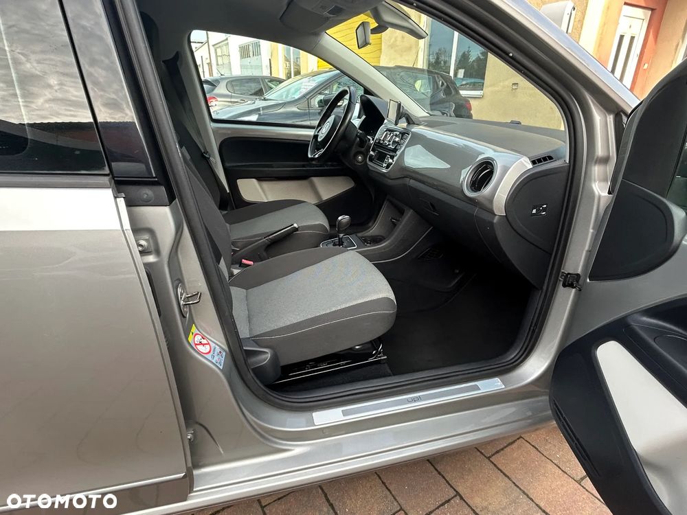 Volkswagen up! ASG move - 15