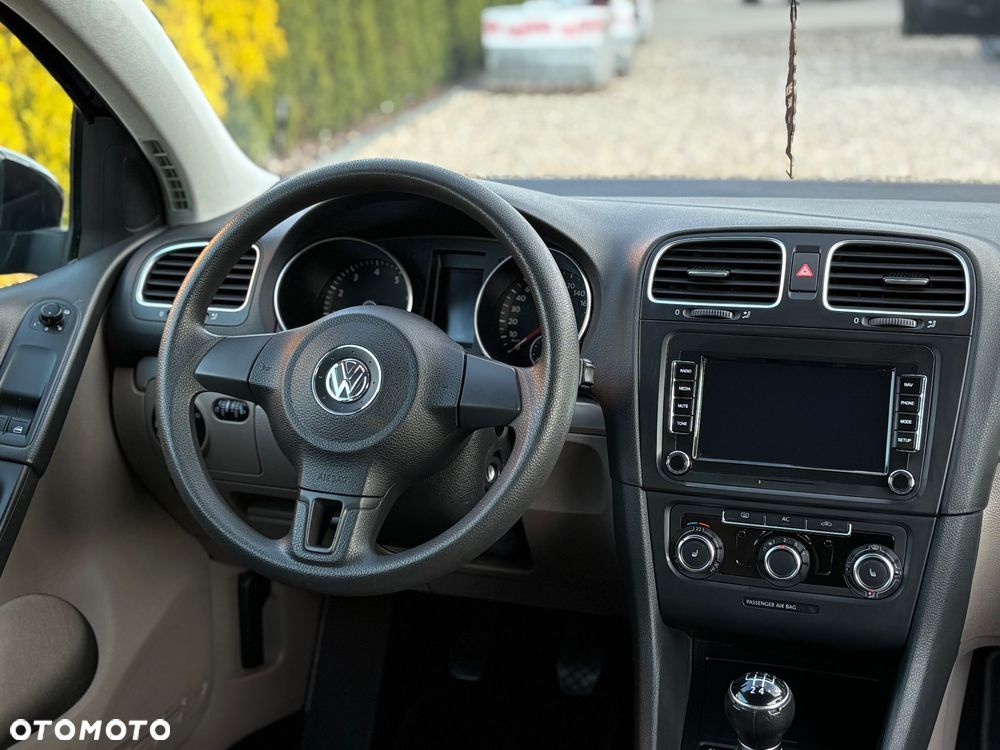 Volkswagen Golf 1.6 United - 12