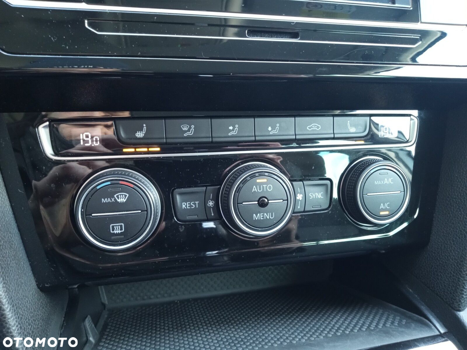 Volkswagen Passat 2.0 TSI Business DSG - 25