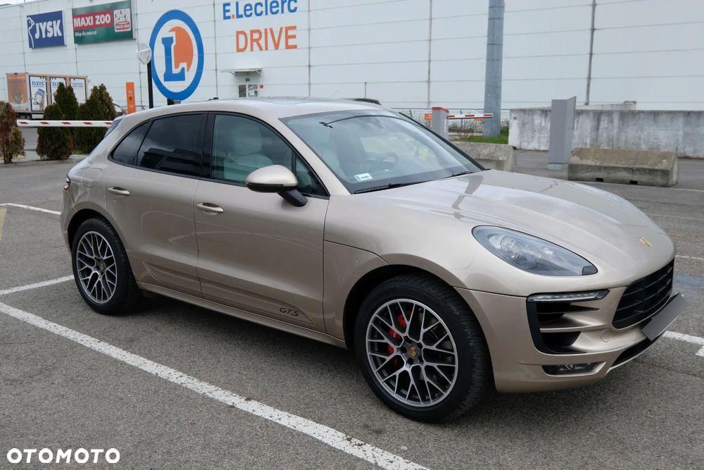 Porsche Macan - 4