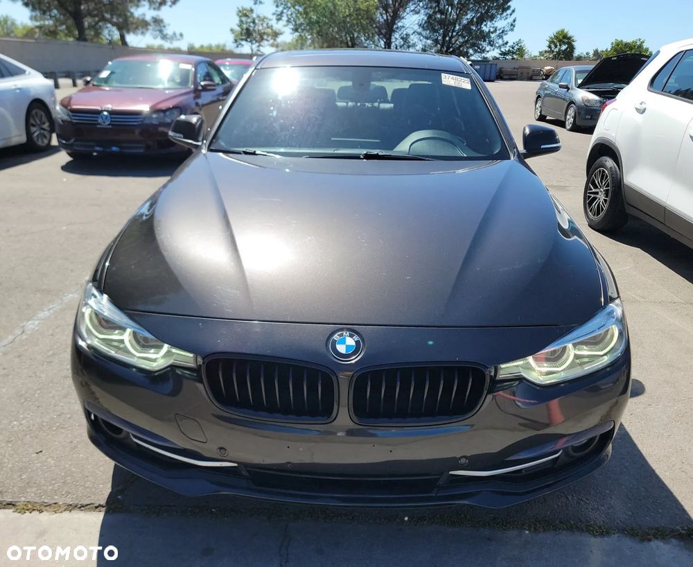 BMW Seria 3 330i Edition Luxury Line Purity - 2