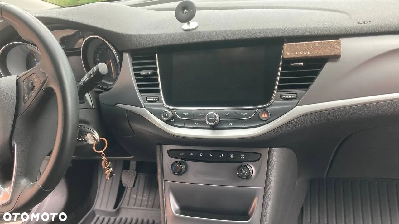Opel Astra - 10