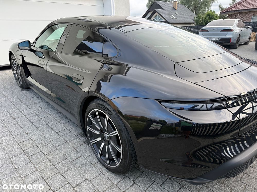 Porsche Taycan 4S - 6