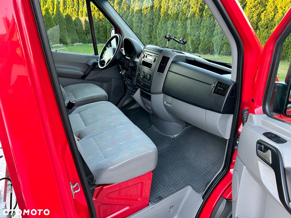 Volkswagen Crafter 2.5TDI - 11