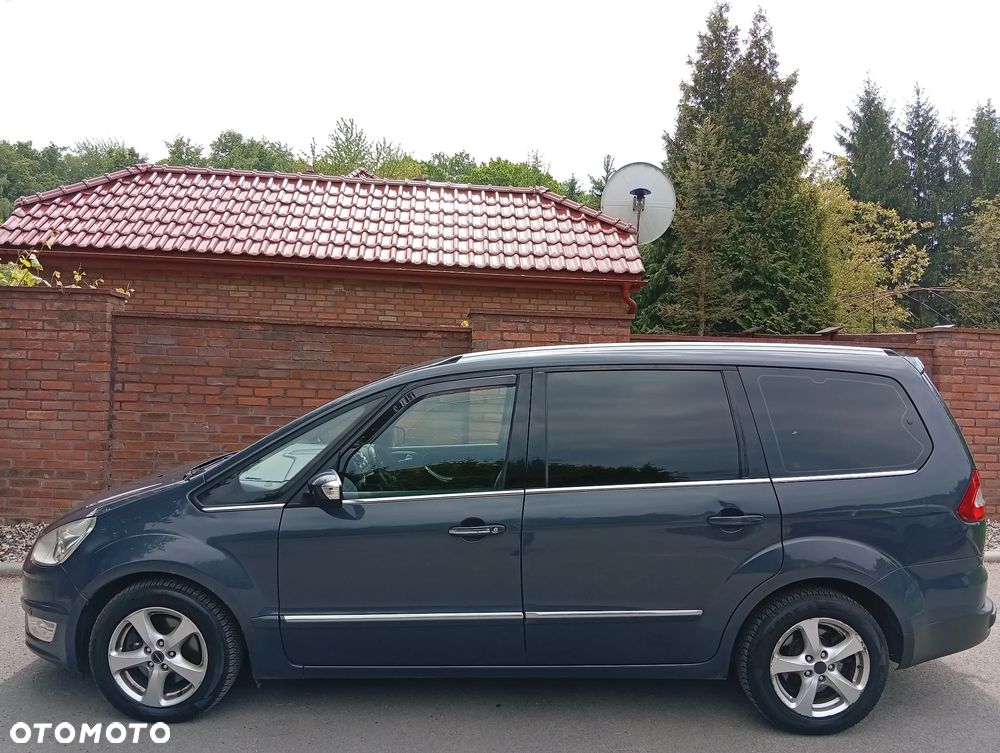 Ford Galaxy - 8