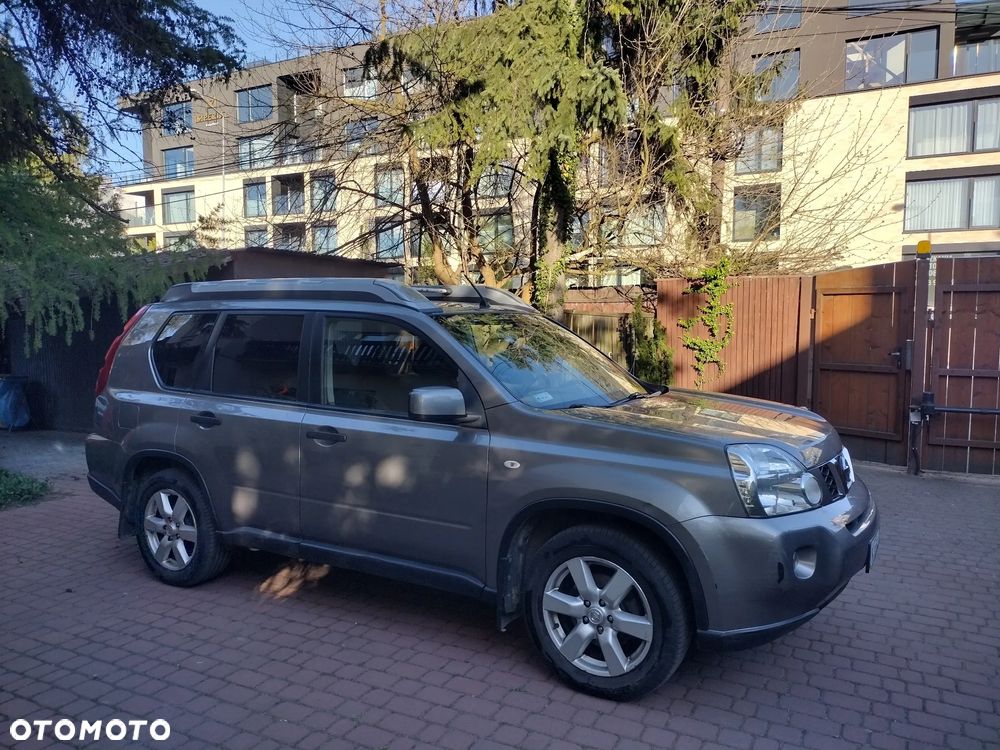 Nissan X-Trail 2.0 4x4 XE - 1