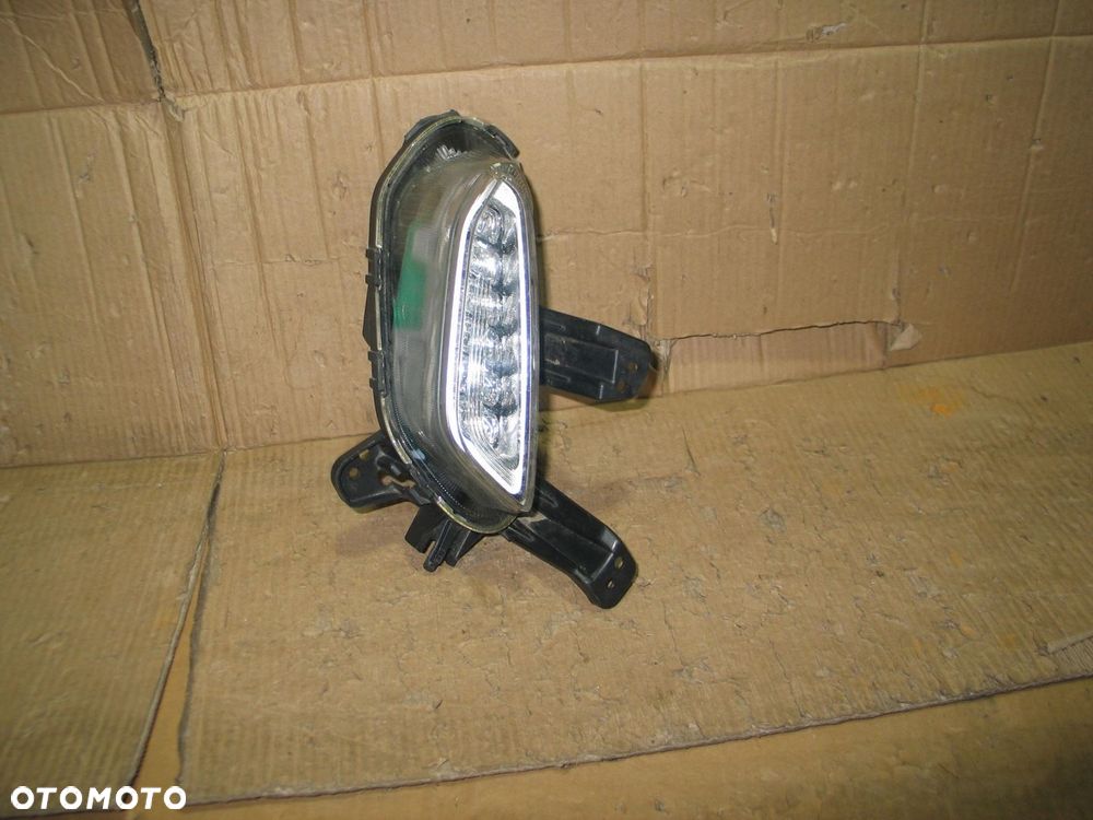 lampa halogen led drl hyundai i30 16-18r. 92208-G41 3pin - 6