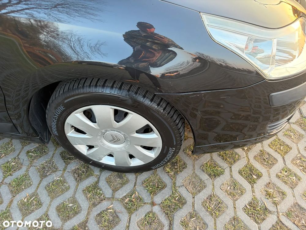Citroën C4 1.4 16V Impress - 15