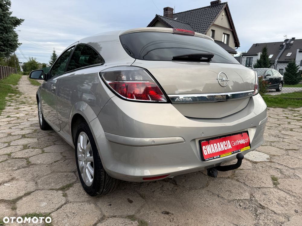 Opel Astra III GTC 1.6 111 - 11