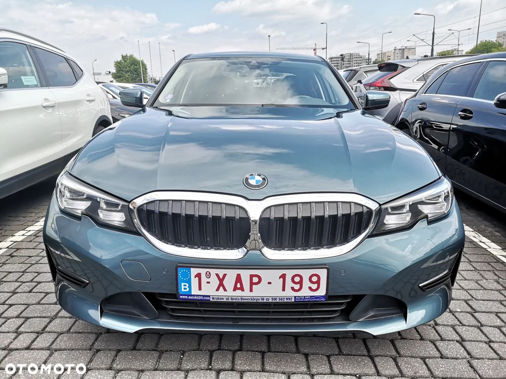 BMW Seria 3 320i Advantage - 4