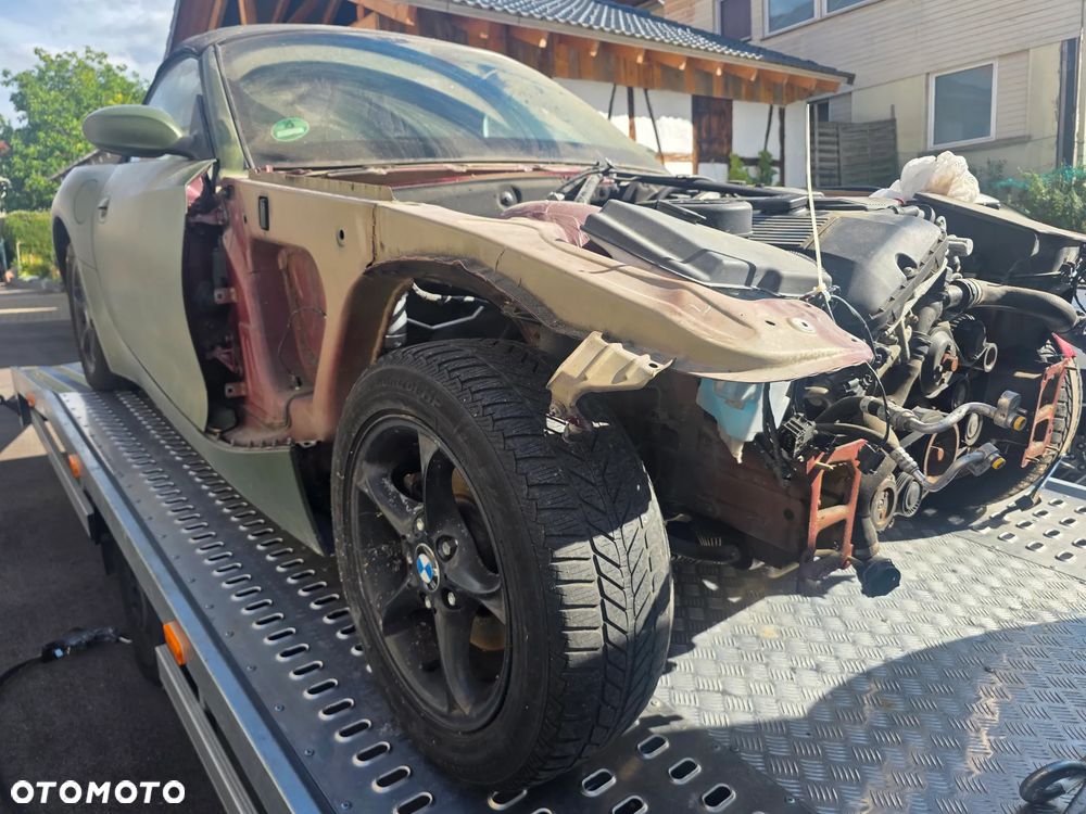 BMW Z4 2.2i - 8