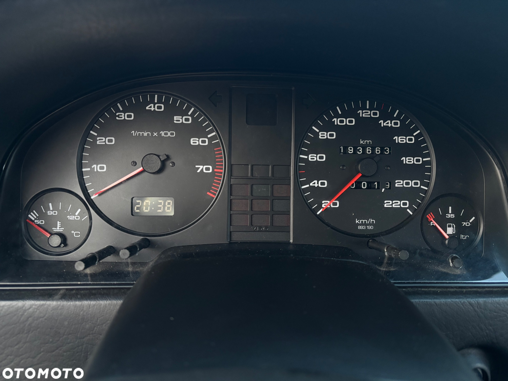 Audi 80 2.0 E - 13