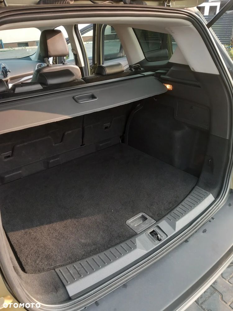 Ford Kuga 2.0 TDCi 4x4 Trend - 12
