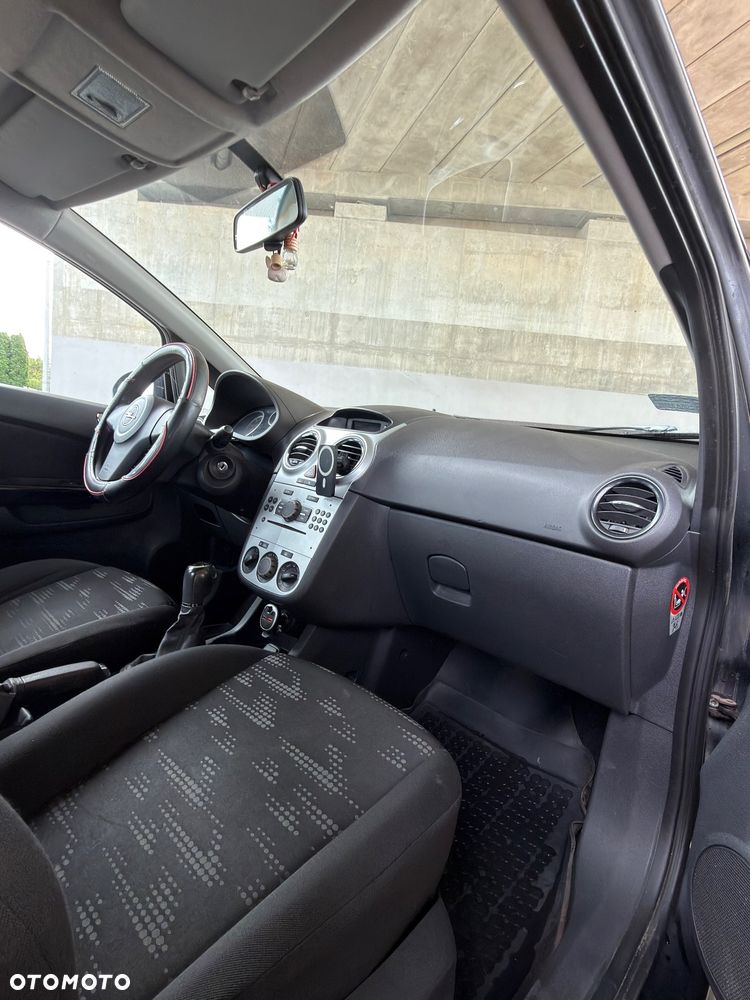 Opel Corsa 1.4 16V Enjoy - 13