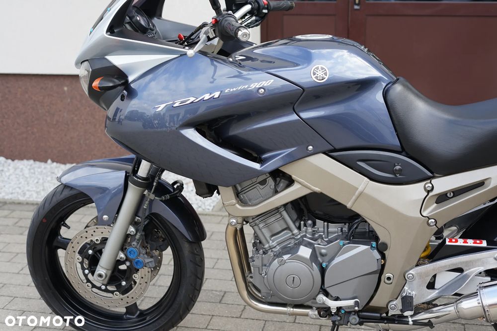 Yamaha TDM - 28