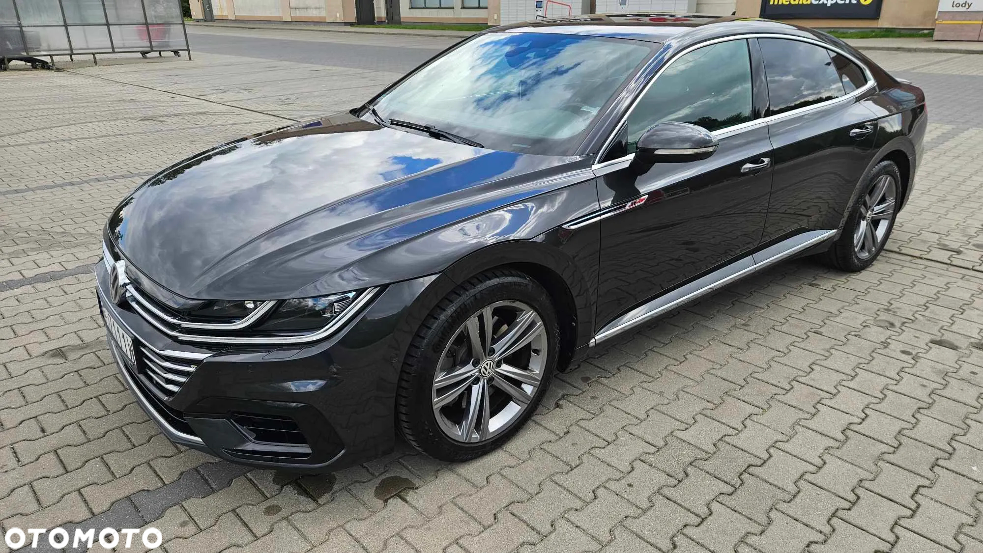 Volkswagen Arteon 2.0 TSI 4Motion R-Line DSG - 2