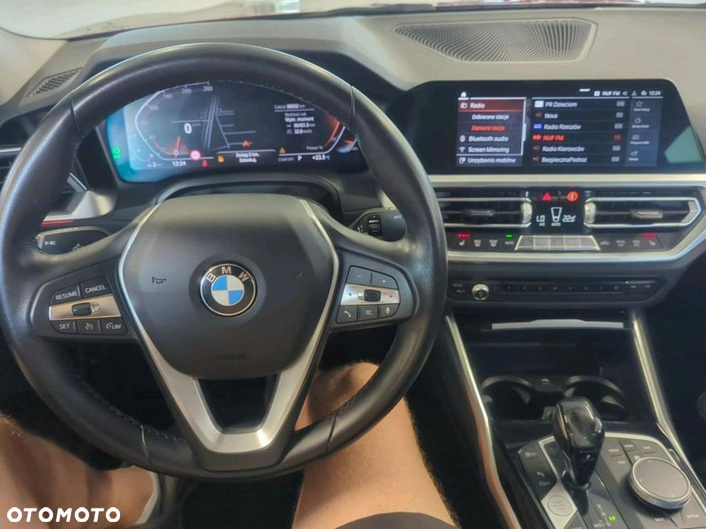 BMW Seria 3 318i Sport Line - 10