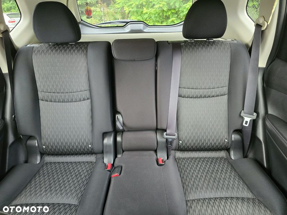 Nissan X-Trail - 23