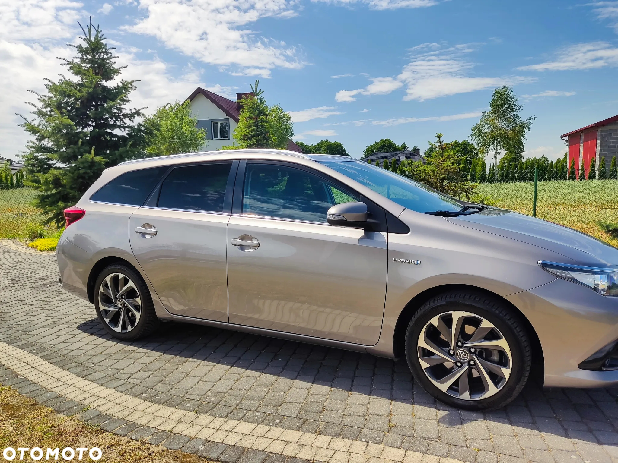 Toyota Auris 1.8 VVT-i Hybrid Automatik Design Edition - 8
