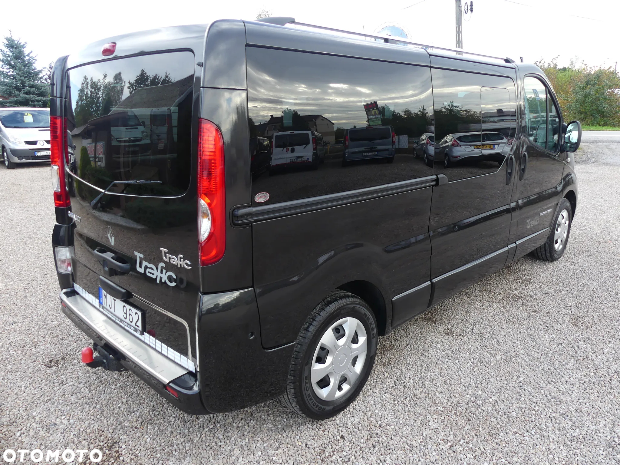 Renault Trafic 2.0 dCi 115 FAP Grand Passenger Black Edition - 33