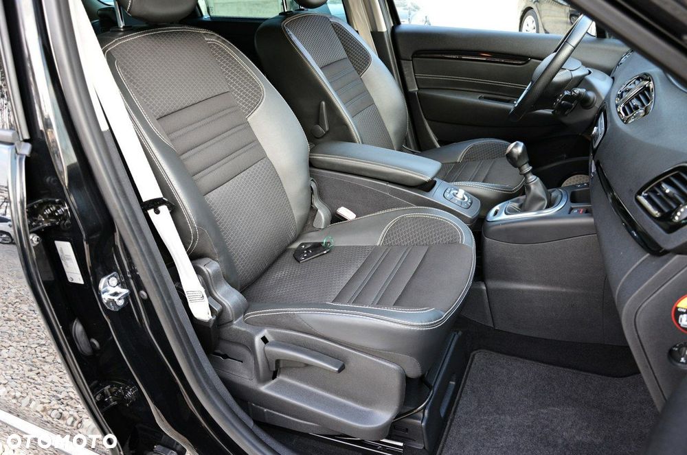 Renault Grand Scenic - 37