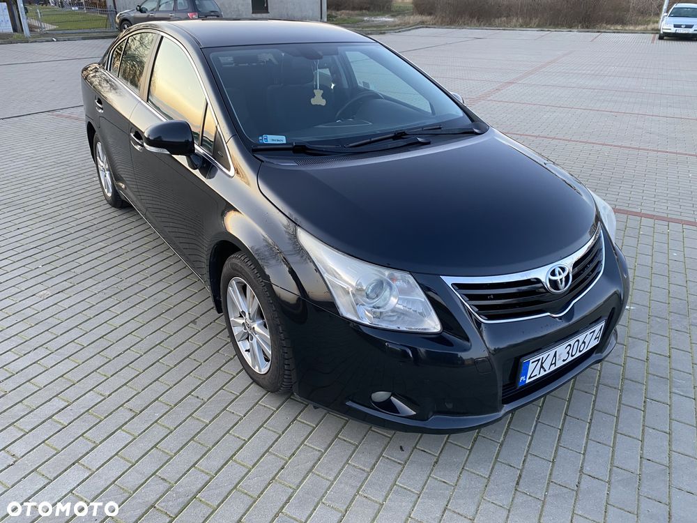 Toyota Avensis 2.0 D-4D Luna - 2