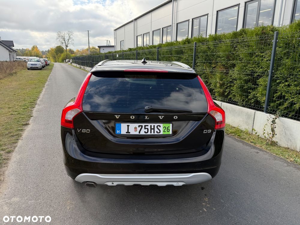 Volvo V60 D3 Geartronic Summum - 6