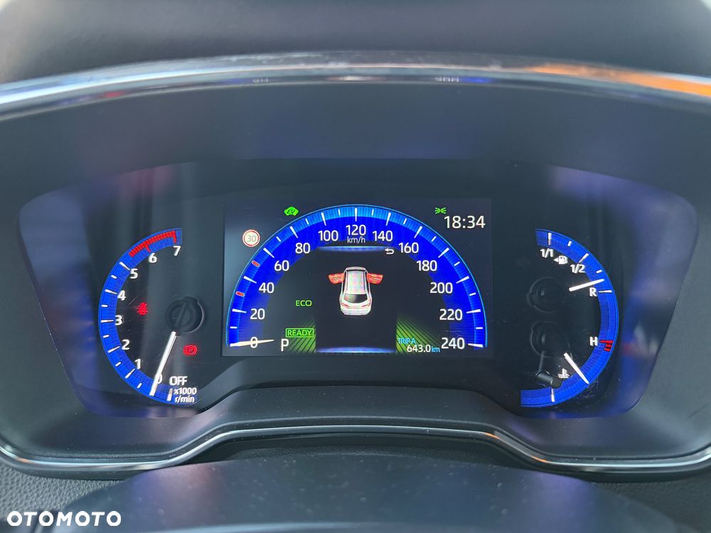 Suzuki Swace 1.8 Hybrid Premium Plus CVT - 26