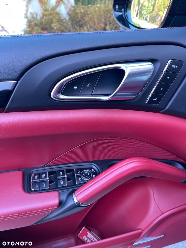 Porsche Cayenne Diesel Platinum Edition - 9