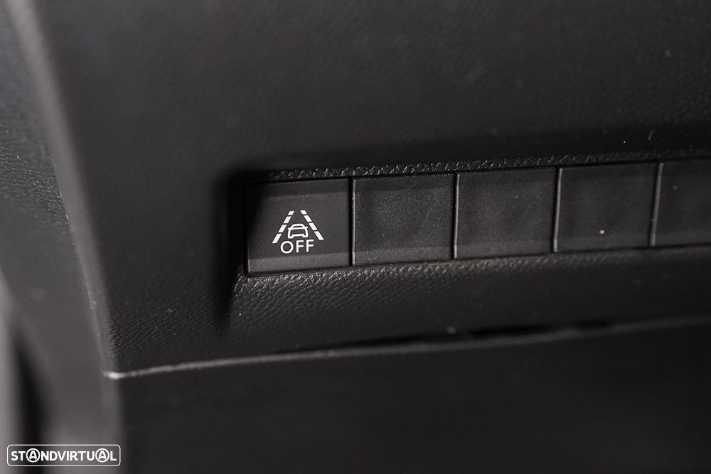 Peugeot e-2008 50 kWh GT - 19