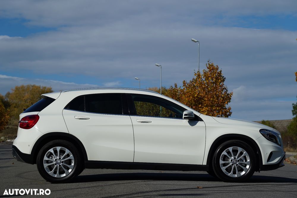 Mercedes-Benz GLA 200 (CDI) d 4Matic 7G-DCT Urban - 16