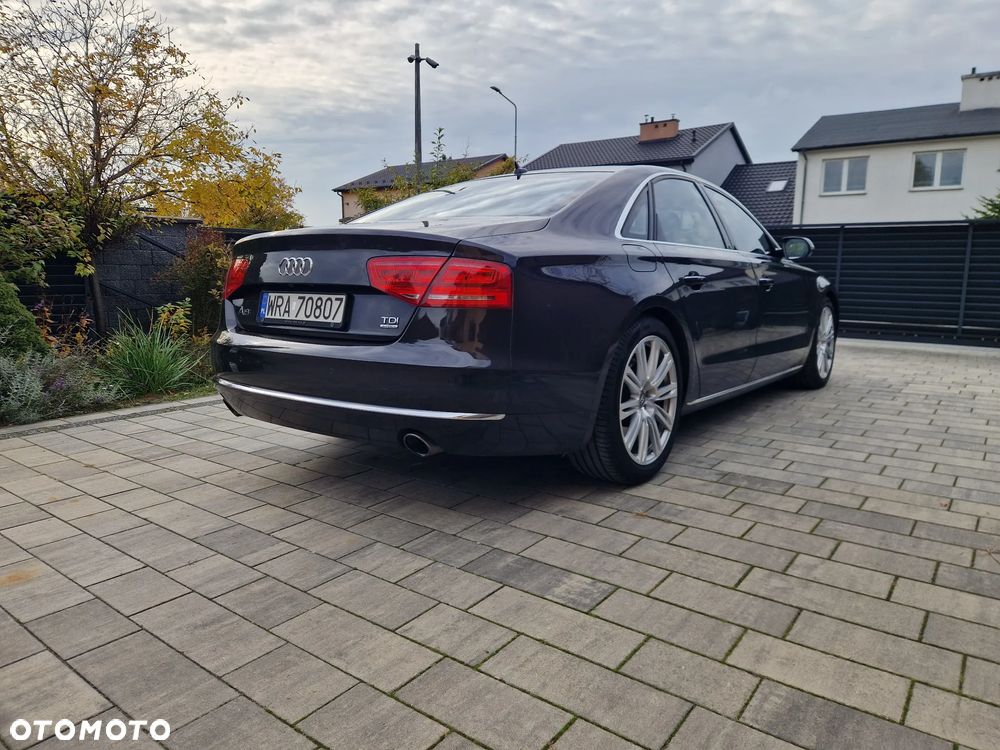 Audi A8 2010 photo 4