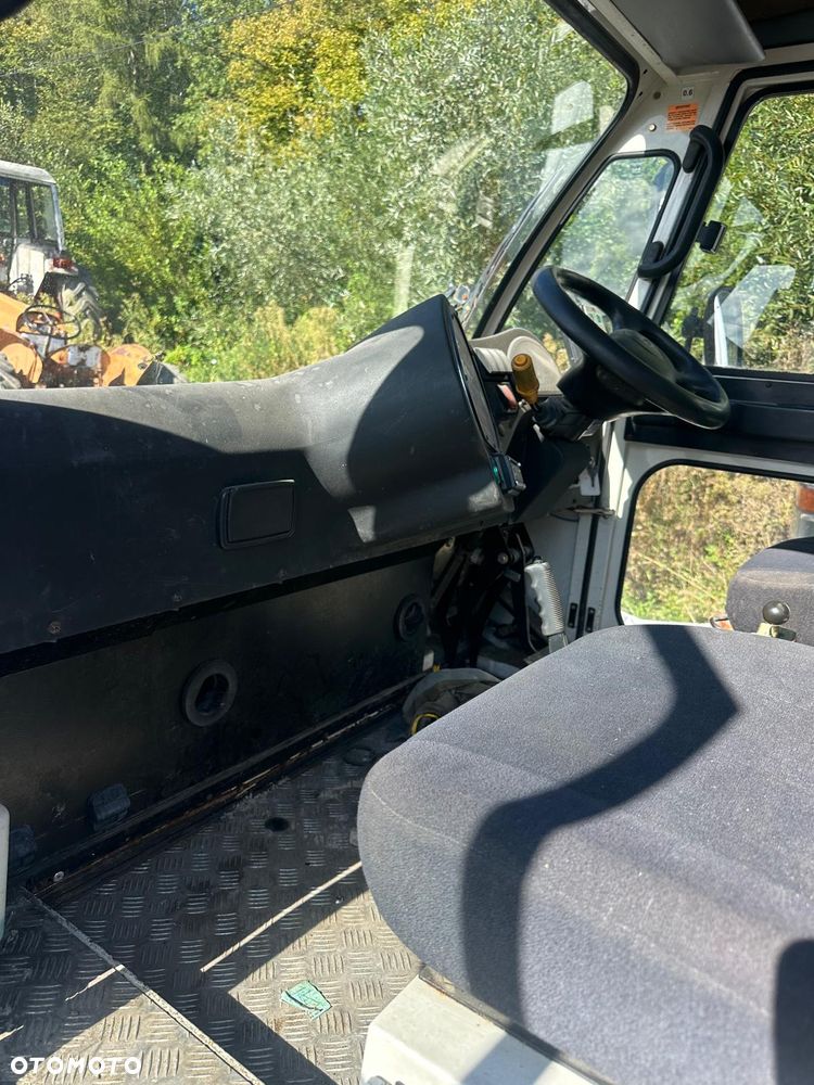 Inny Zamiatarka uliczna Myjka Odkurzacz Pojazd Komunalny 4x2 Scarab Sweepers - 11