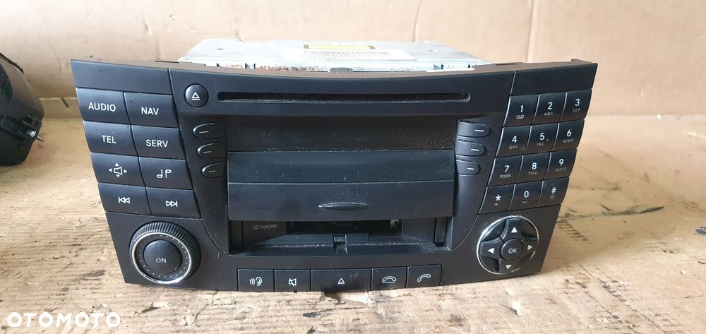 Radio radioodtwarzacz NAVI nawigacja Mercedes E-Klasa W211 A2118201079 - 1