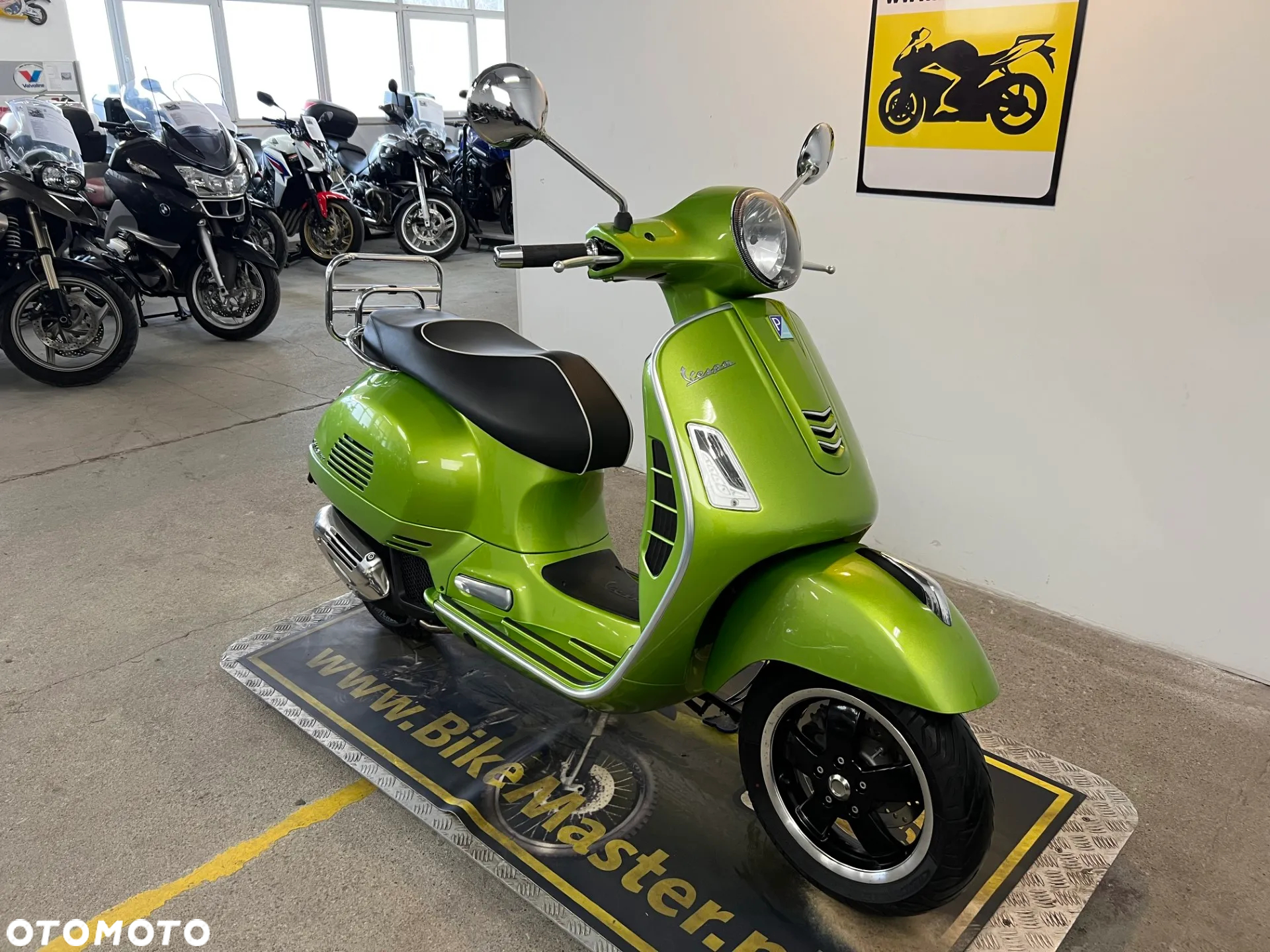Vespa GTS - 3