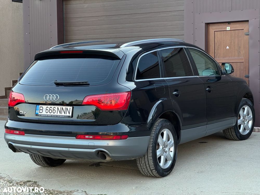 Audi Q7 - 7