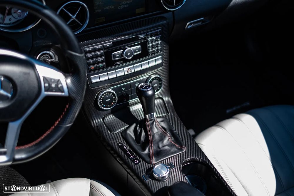 Mercedes-Benz SLK 250 (BlueEFFICIENCY) 7G-TRONIC - 20