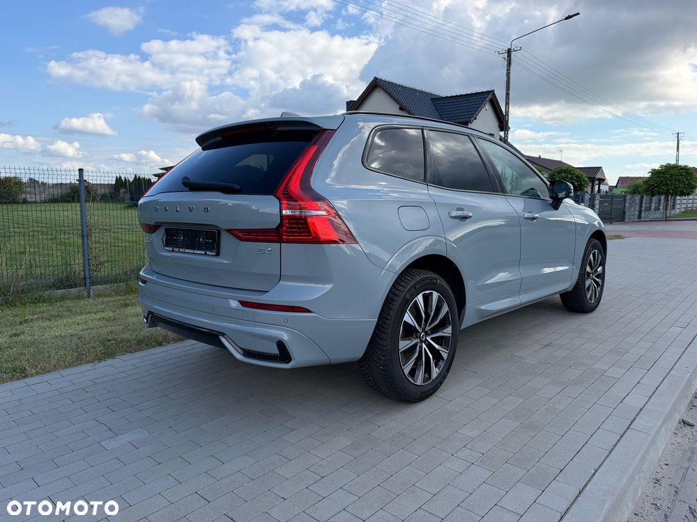 Volvo XC 60 B4 B Plus Dark - 10